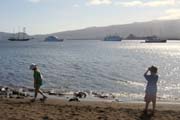 20070806i_SM_JamesPuertoEgas_MoreBoats