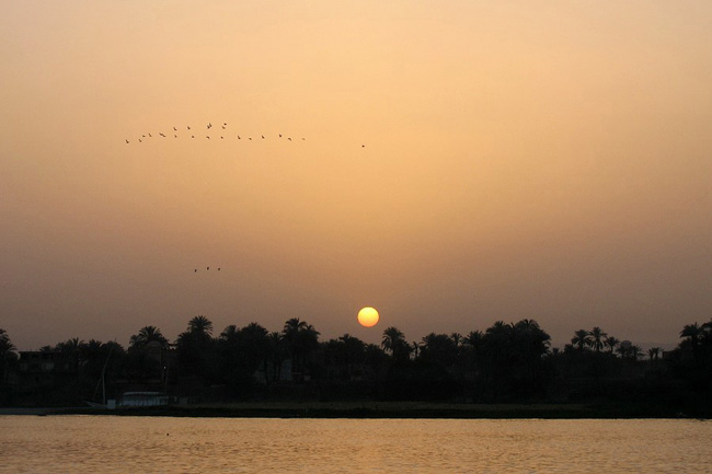 20060322x_LuxorSunset